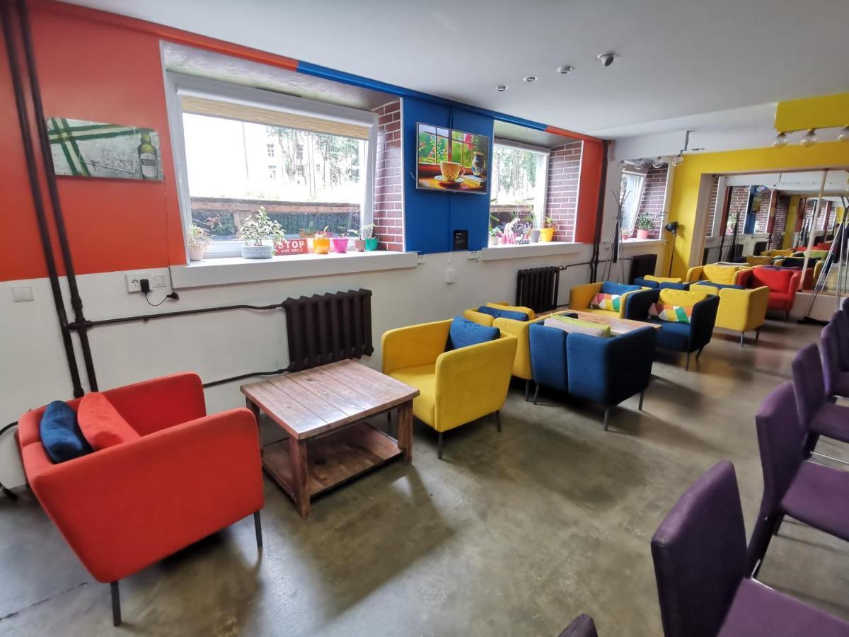 Tiki Taka Hostel & Pub Аеропорт Вільнюс Екстер'єр фото