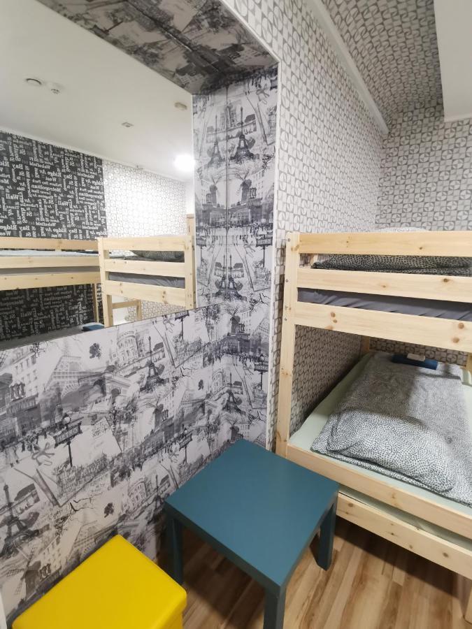 Tiki Taka Hostel & Pub Аеропорт Вільнюс Екстер'єр фото